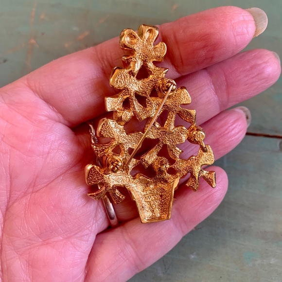 Vintage Avon Gold Tone Aurora Borealis Christmas Tree Pin - Rhinestone Christmas - Picture 3 of 9